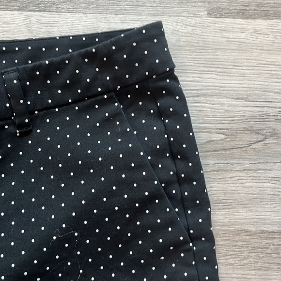 Old Navy Black and White Polka Dot Harper Cropped Pants - Picture 3 of 7